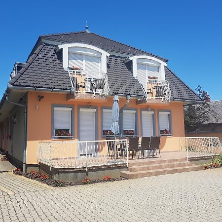 Richie Ii. Apartman Apartment Siofok Bagian luar foto