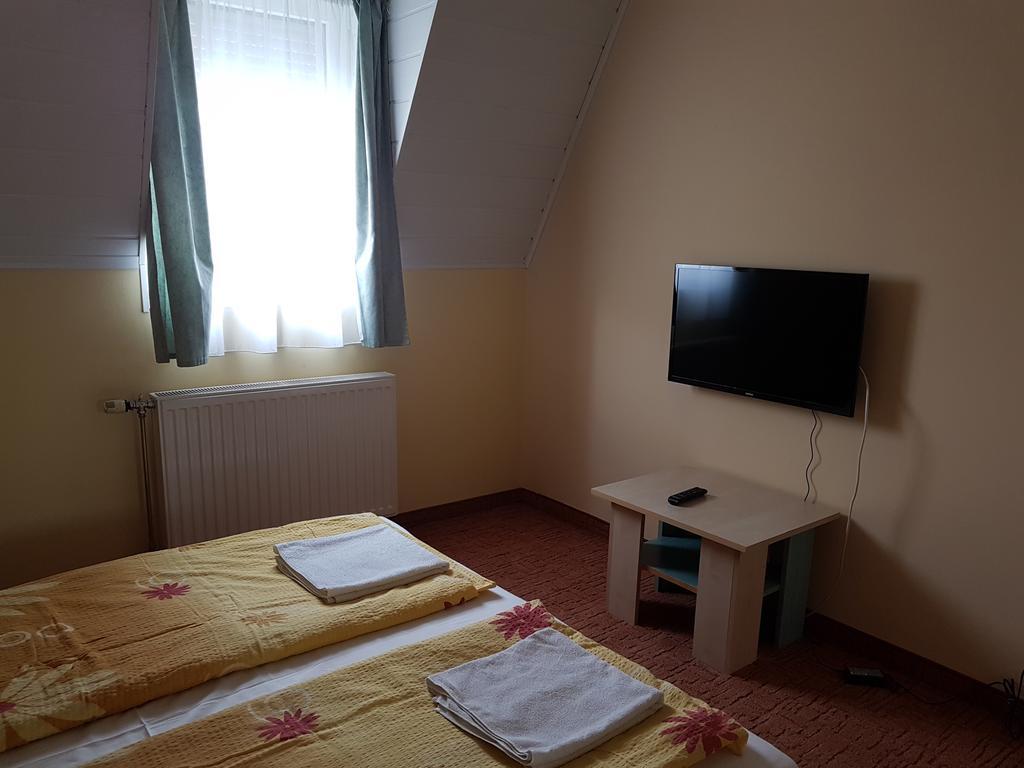 Richie Ii. Apartman Apartment Siofok Bagian luar foto