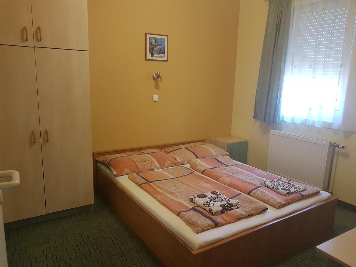 Richie Ii. Apartman Apartment Siofok Bagian luar foto